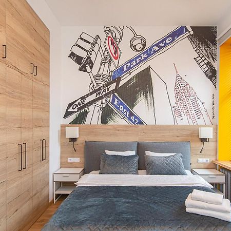Modern Vilnius Old Town Apartment With Free Parking Eksteriør billede